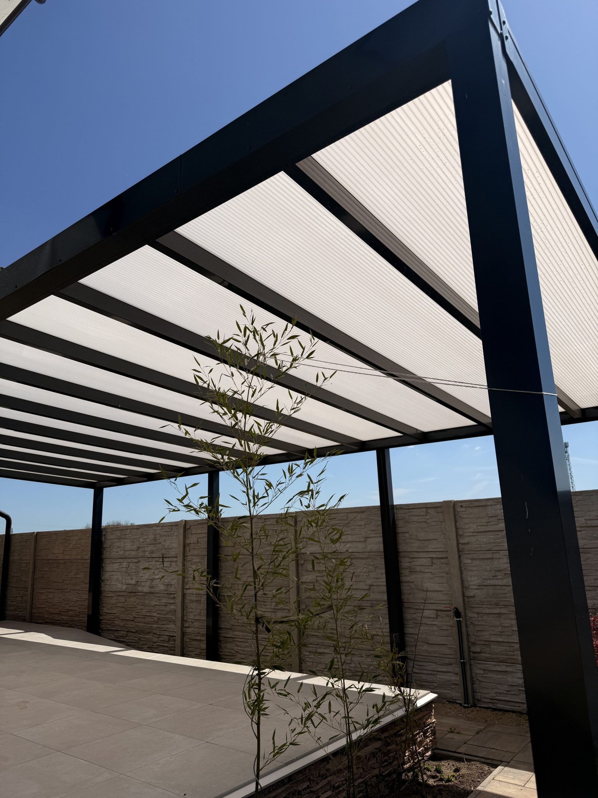 Hliníková pergola – KOVOSTYL, realizácia 9